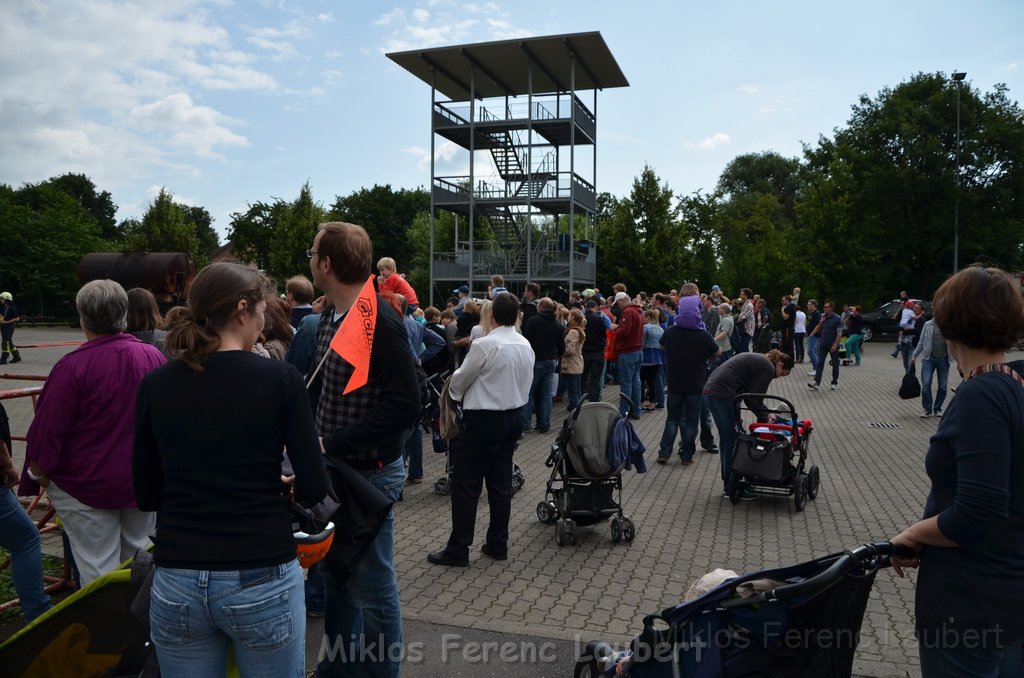 Tag der Offenen Tuer BF Koeln Weidenpesch Scheibenstr P028.JPG